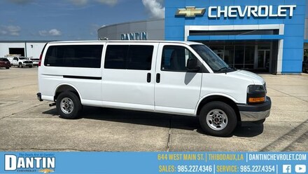 2025 GMC Savana Passenger LT Van Extended Passenger Van