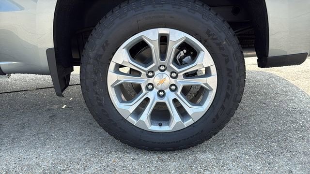 2026 Chevrolet Silverado 1500 LTZ - Photo 6