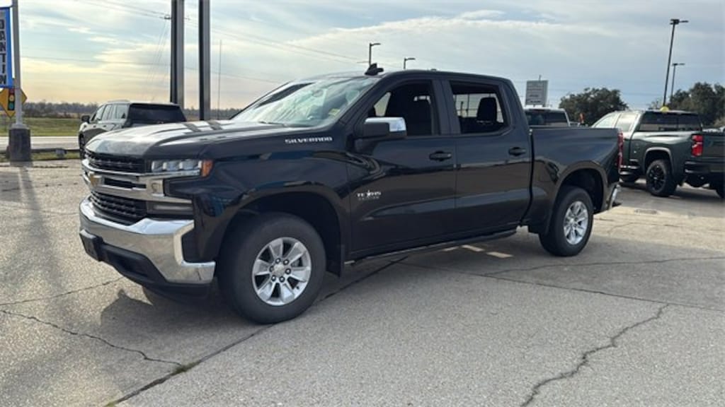 Used 2020 Chevrolet Silverado 1500 LT Truck Crew Cab