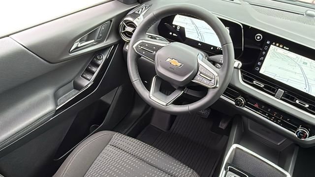 2026 Chevrolet Equinox LT - Photo 7