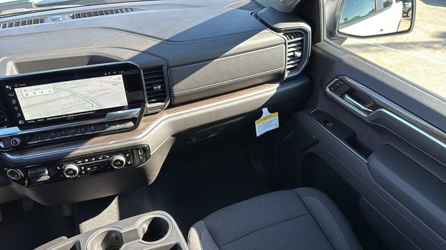 2026 Chevrolet Silverado 1500 LT - Photo 8
