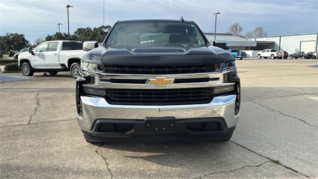 Used 2020 Chevrolet Silverado 1500 LT Truck Crew Cab