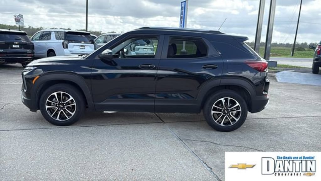 Used 2025 Chevrolet Trailblazer LT SUV