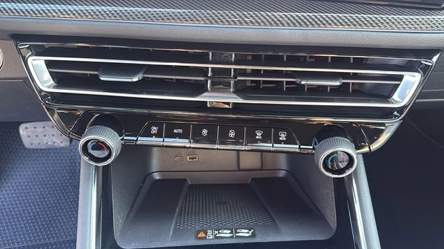 2026 Chevrolet Traverse High Country - Photo 22
