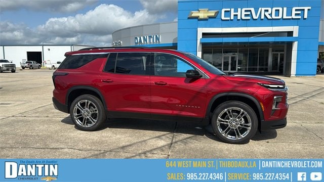 2025 Chevrolet Traverse LT
