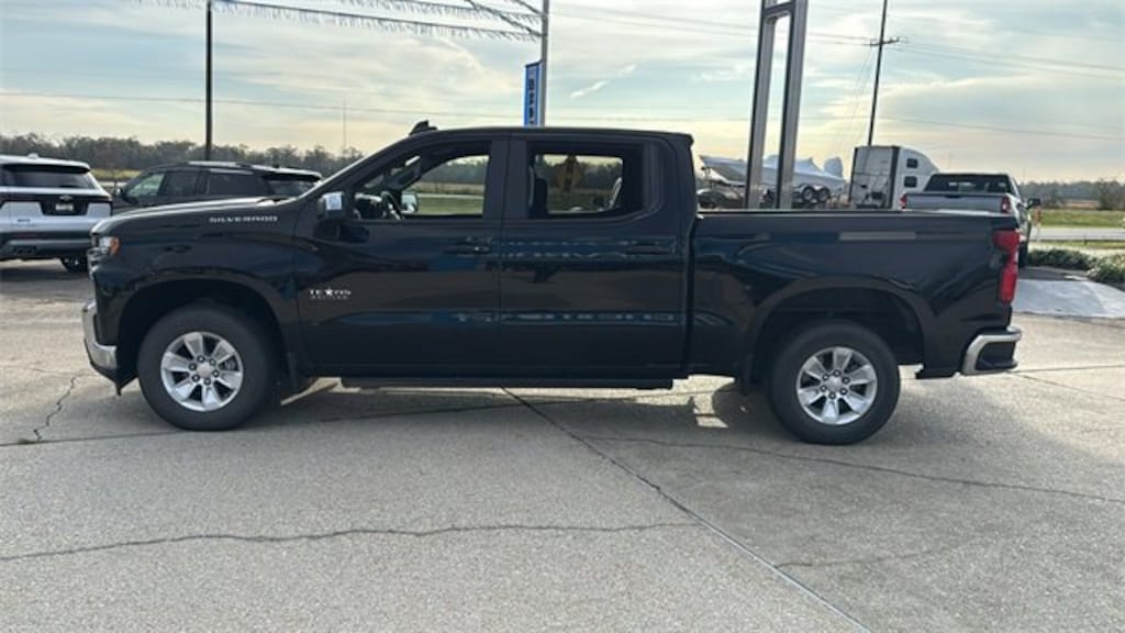 Used 2020 Chevrolet Silverado 1500 LT Truck Crew Cab