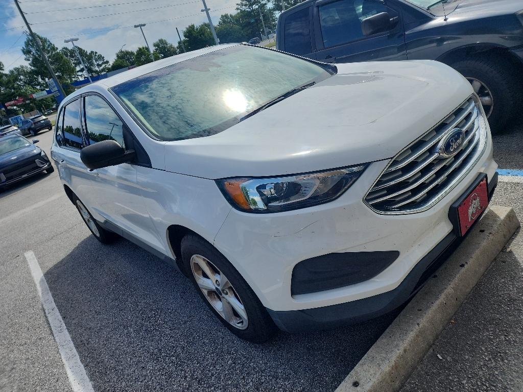2019 Ford Edge SE photo 2