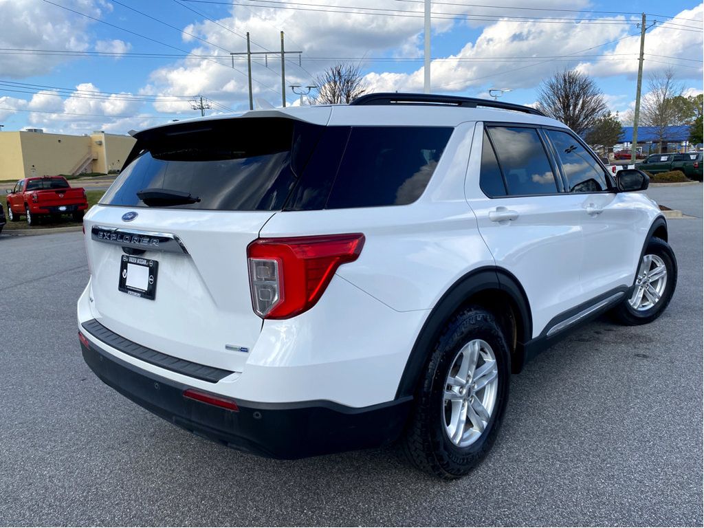 2020 Ford Explorer XLT photo 2