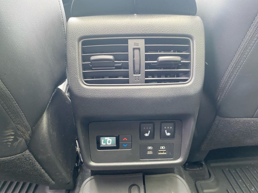 2023 Nissan Rogue Platinum photo 4