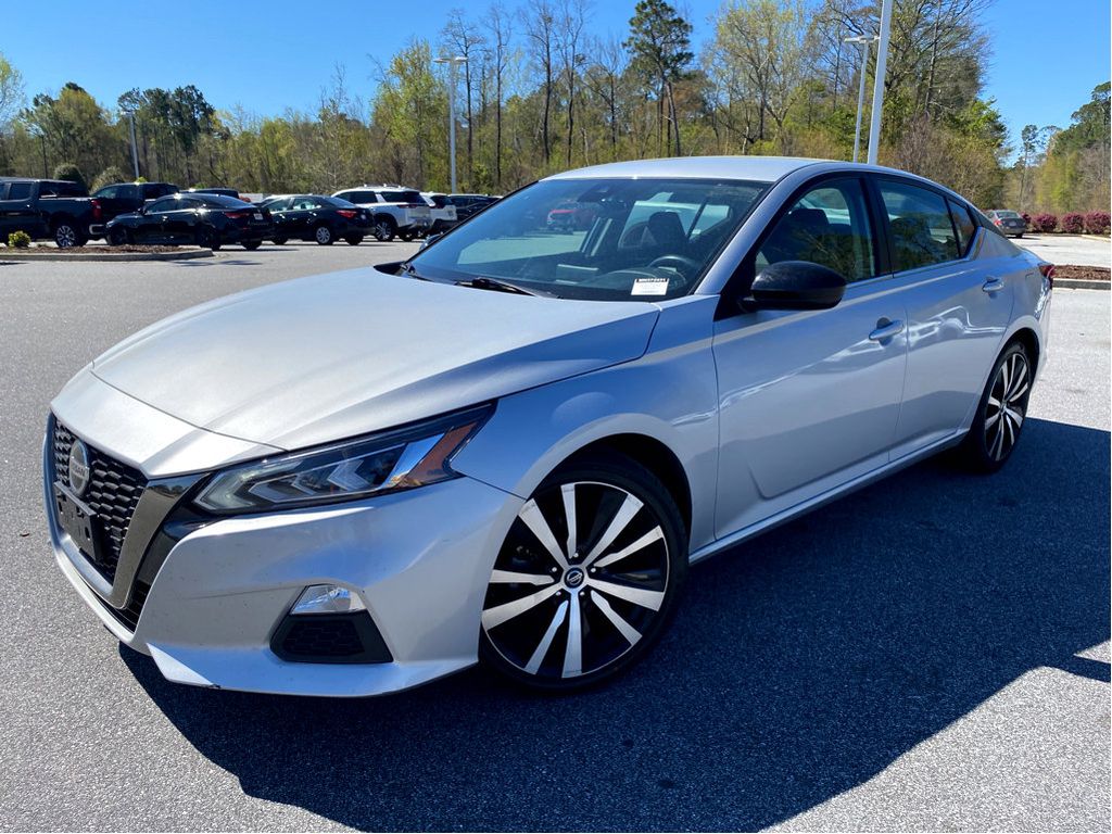 2021 Nissan Altima 2.5 SR photo 3