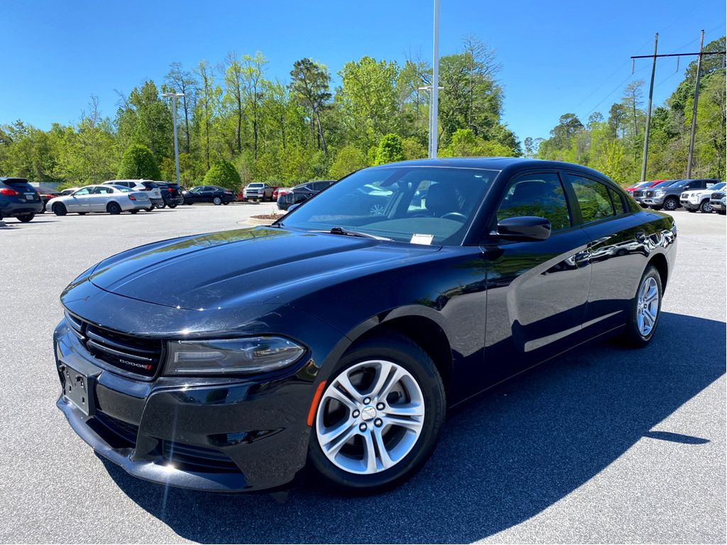 2021 Dodge Charger SXT photo 3