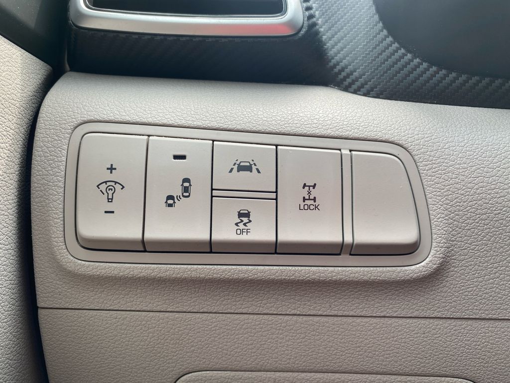2021 Hyundai Tucson Value photo 3
