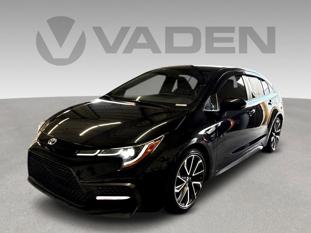 2022 Toyota Corolla LE photo 3