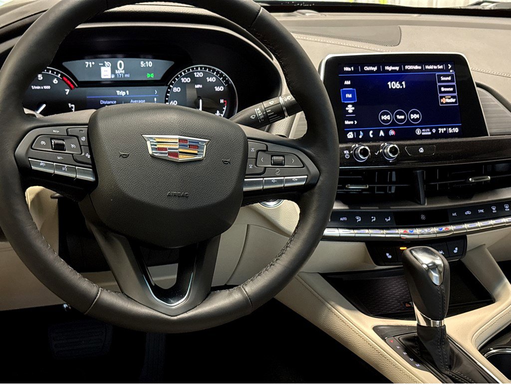 2026 Cadillac CT4 Luxury photo 4