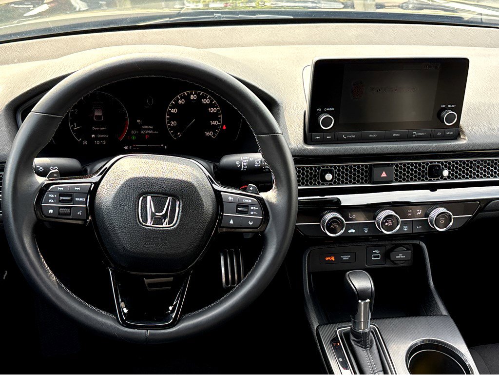 2024 Honda Civic Hatchback Sport photo 4