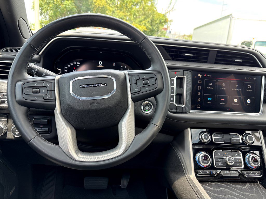 2023 Gmc Yukon Denali photo 2