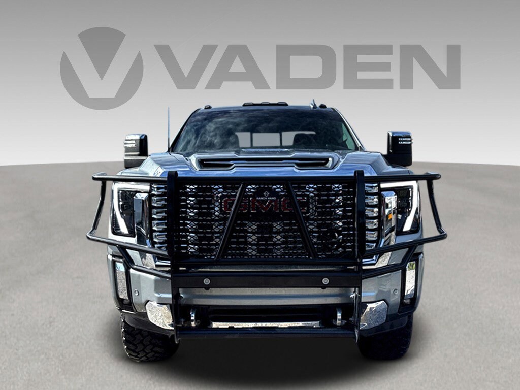 2024 Gmc Sierra 2500 HD Denali photo 2