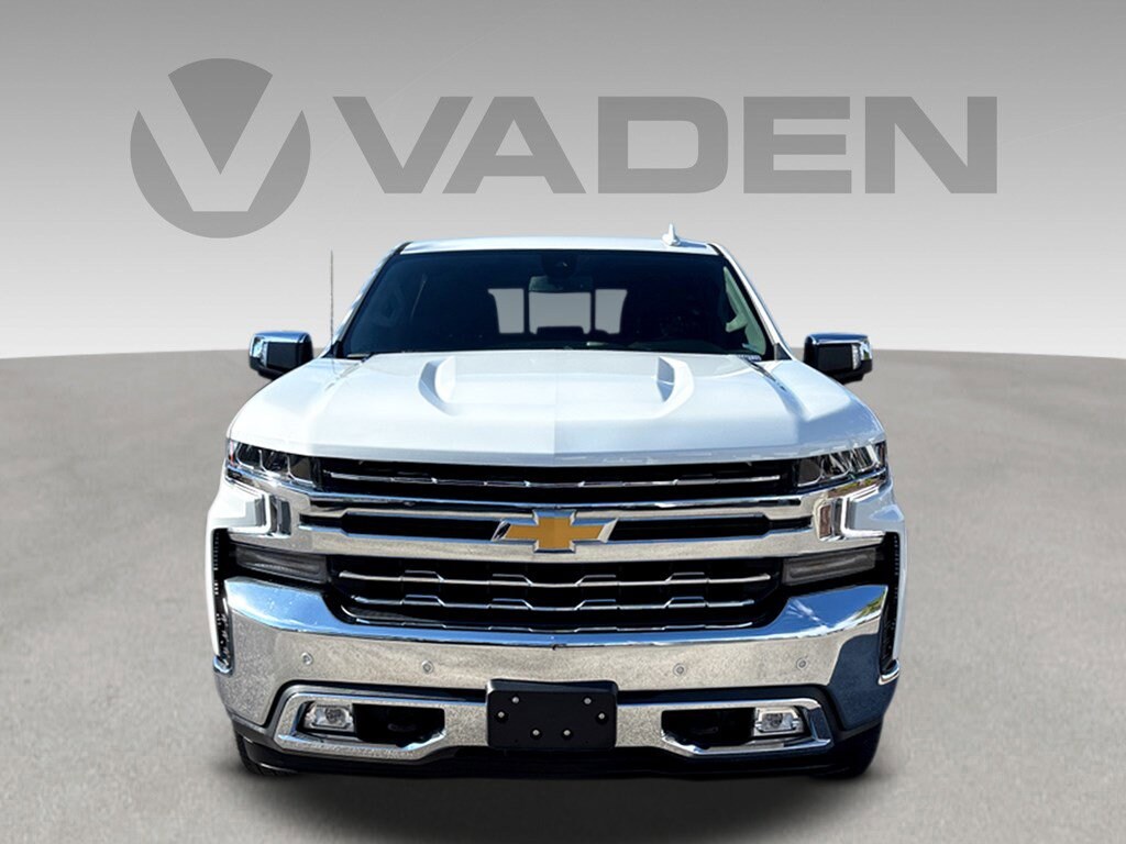 2022 Chevrolet Silverado 1500 LTZ photo 2