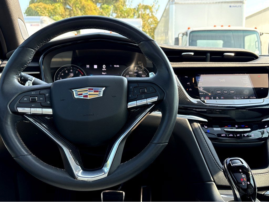 Used 2024 CADILLAC XT6 Sport SUV