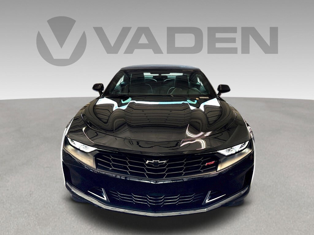 2024 Chevrolet Camaro 2LT photo 2
