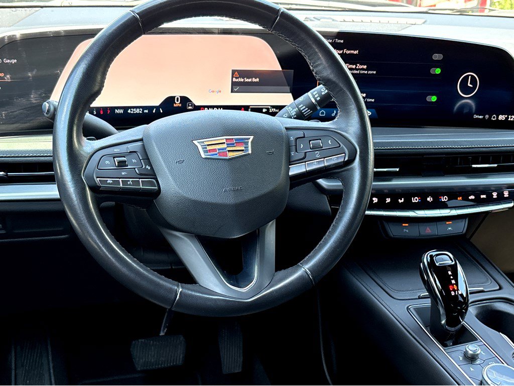 2024 Cadillac XT4 Premium Luxury photo 4