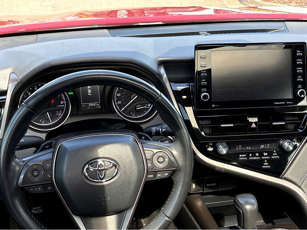 2022 Toyota Camry SE photo 4