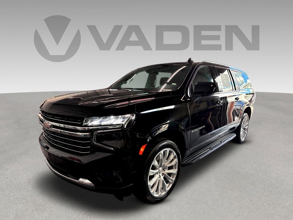 2024 Chevrolet Suburban LT photo 3