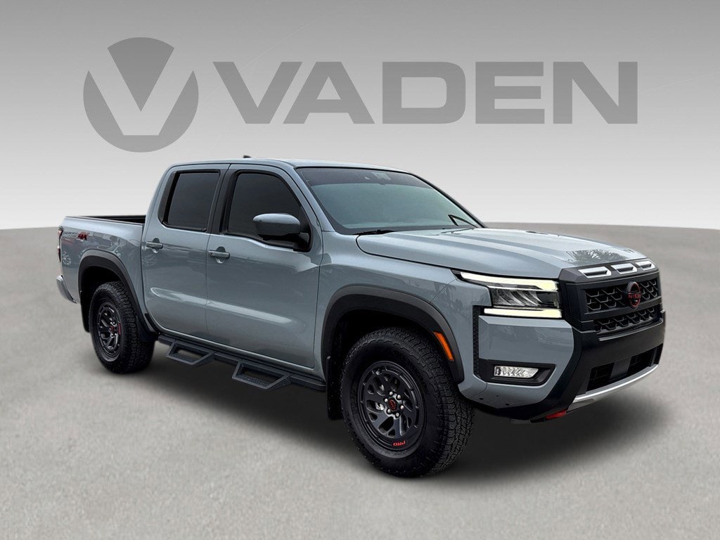 2025 Nissan Frontier Truck Crew Cab 