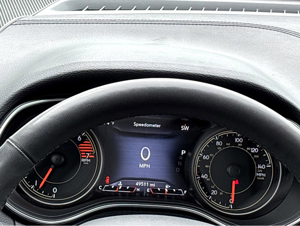2023 Jeep Cherokee Altitude Lux photo 2