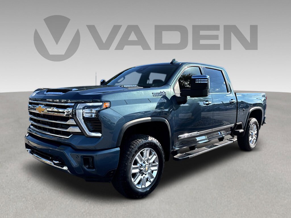 2025 Chevrolet Silverado 2500HD High Country photo 3