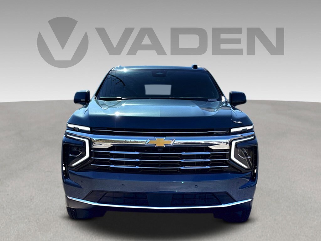 2025 Chevrolet Tahoe LT photo 2