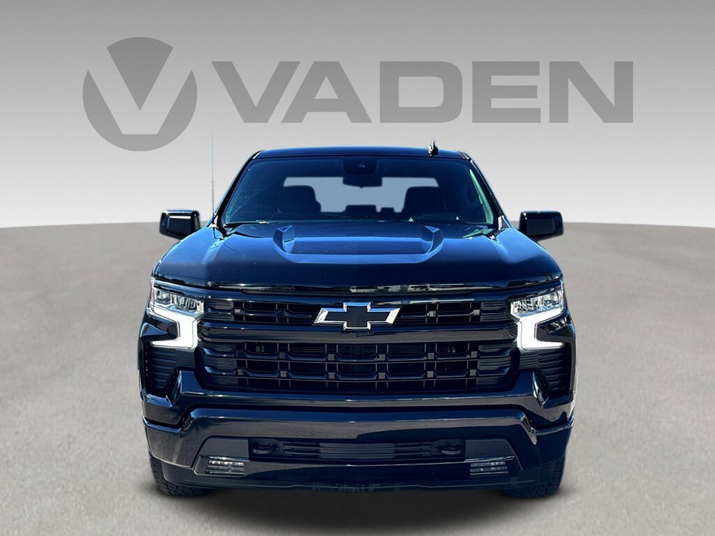 2023 Chevrolet Silverado 1500 RST photo 2