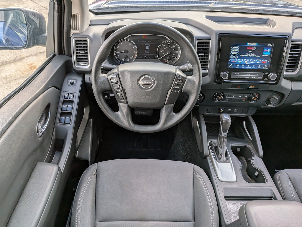 Used 2022 Nissan Frontier SV Truck Crew Cab