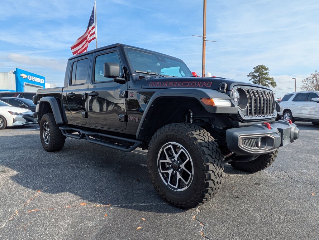 Used 2024 Jeep Gladiator Rubicon Truck Crew Cab
