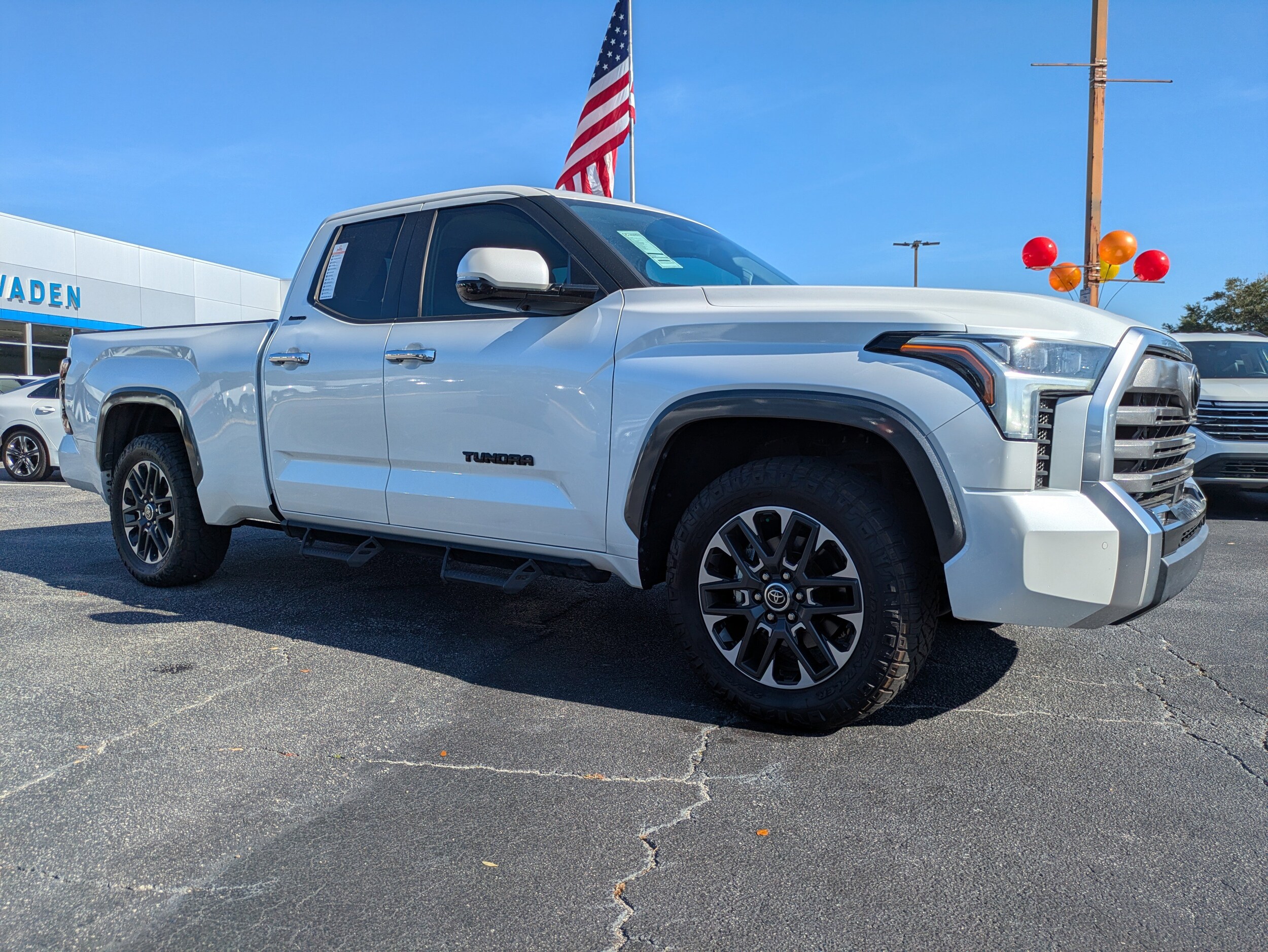 2022 Toyota Tundra Limited photo 2