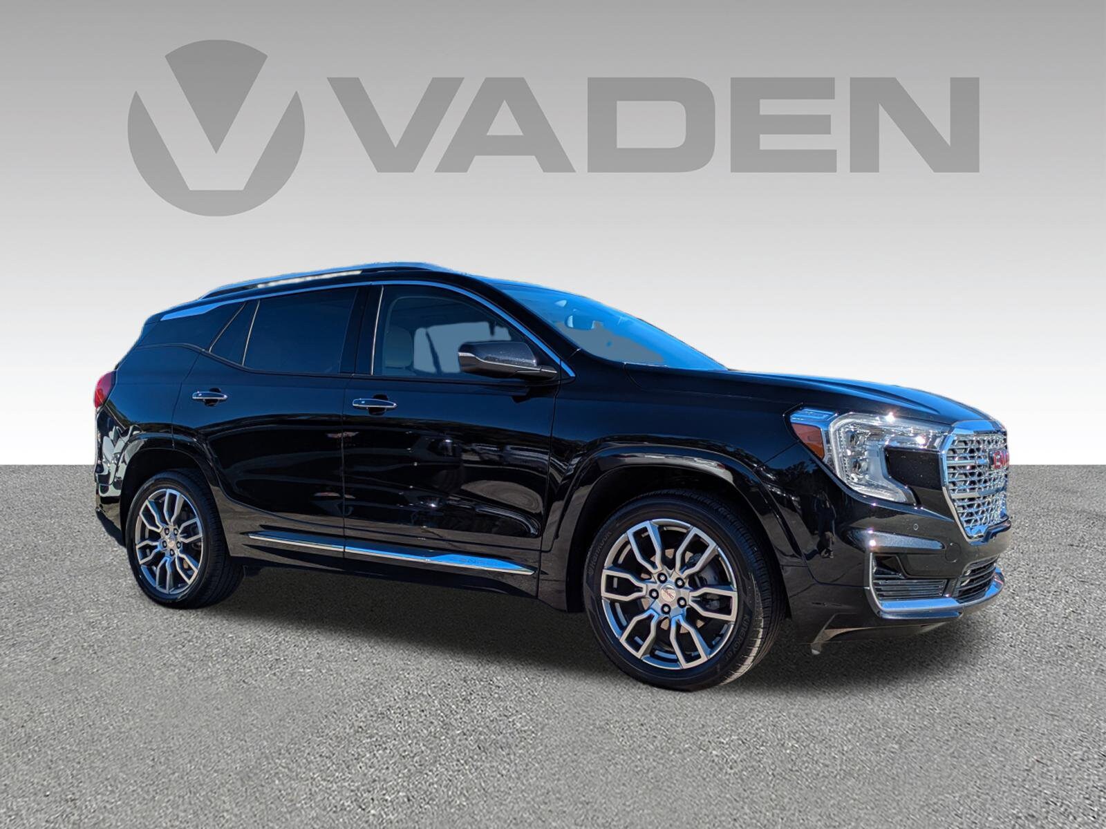 2023 Gmc Terrain Denali photo 2