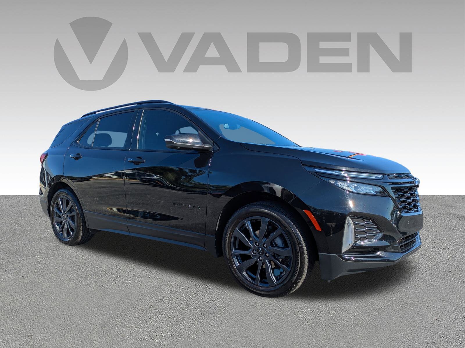 2024 Chevrolet Equinox RS photo 2