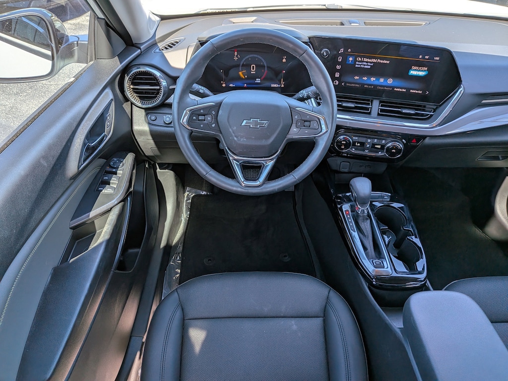 Used 2025 Chevrolet Trax ACTIV SUV