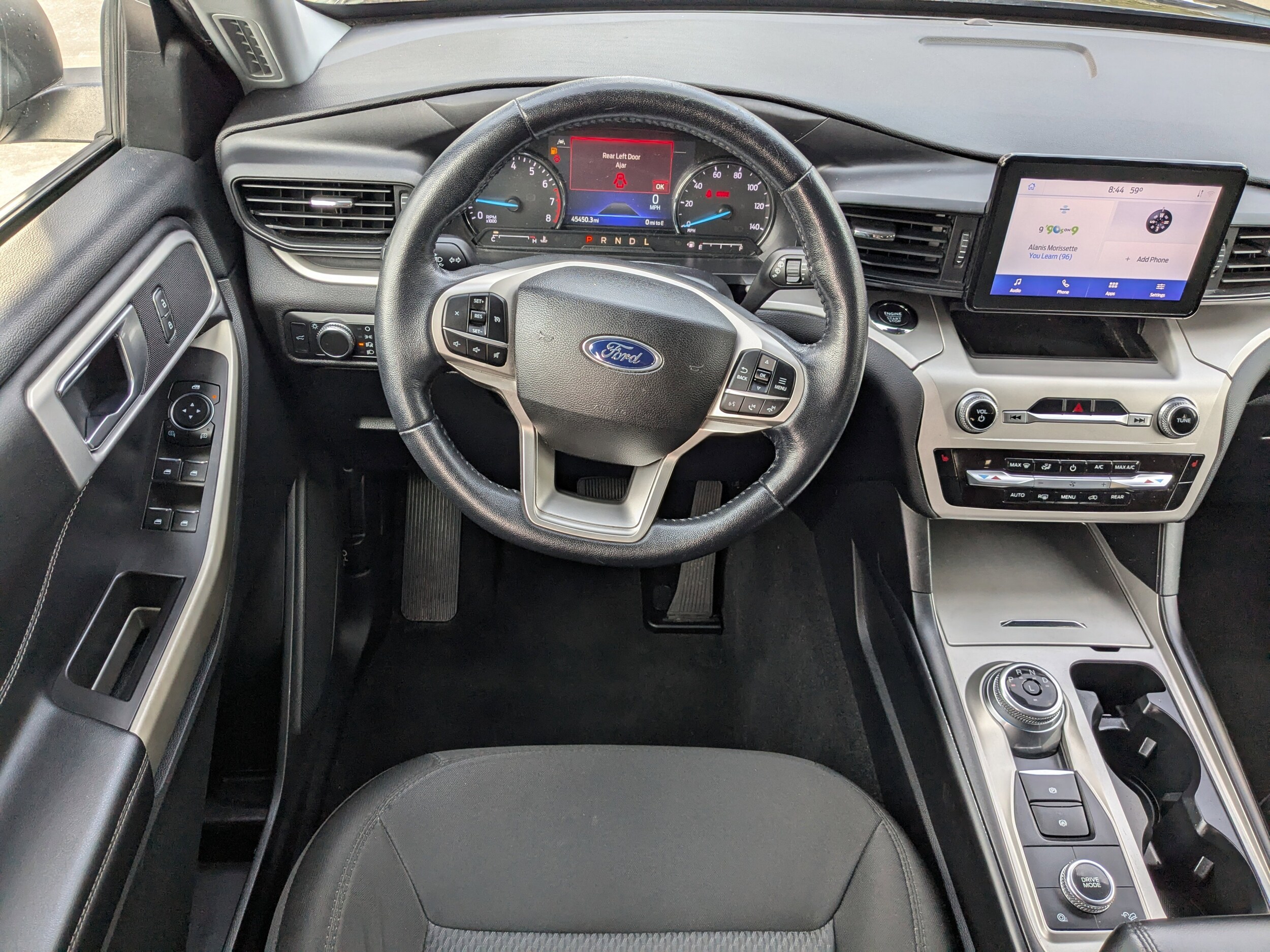 2022 Ford Explorer XLT photo 2
