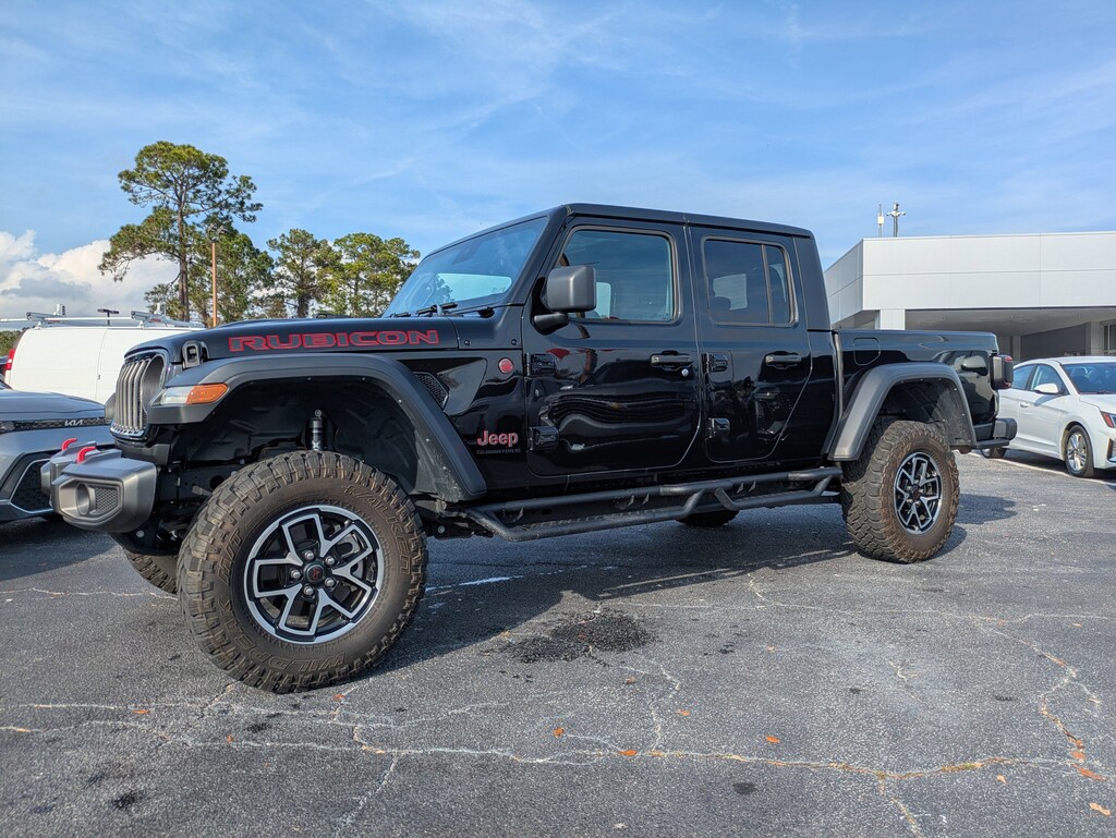 Used 2024 Jeep Gladiator Rubicon Truck Crew Cab