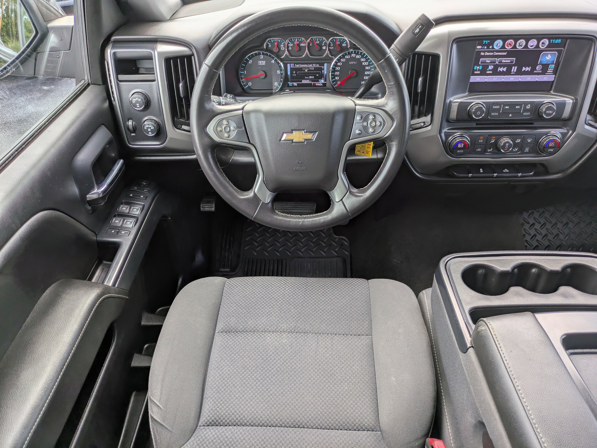 2018 Chevrolet Silverado 1500 LT photo 4