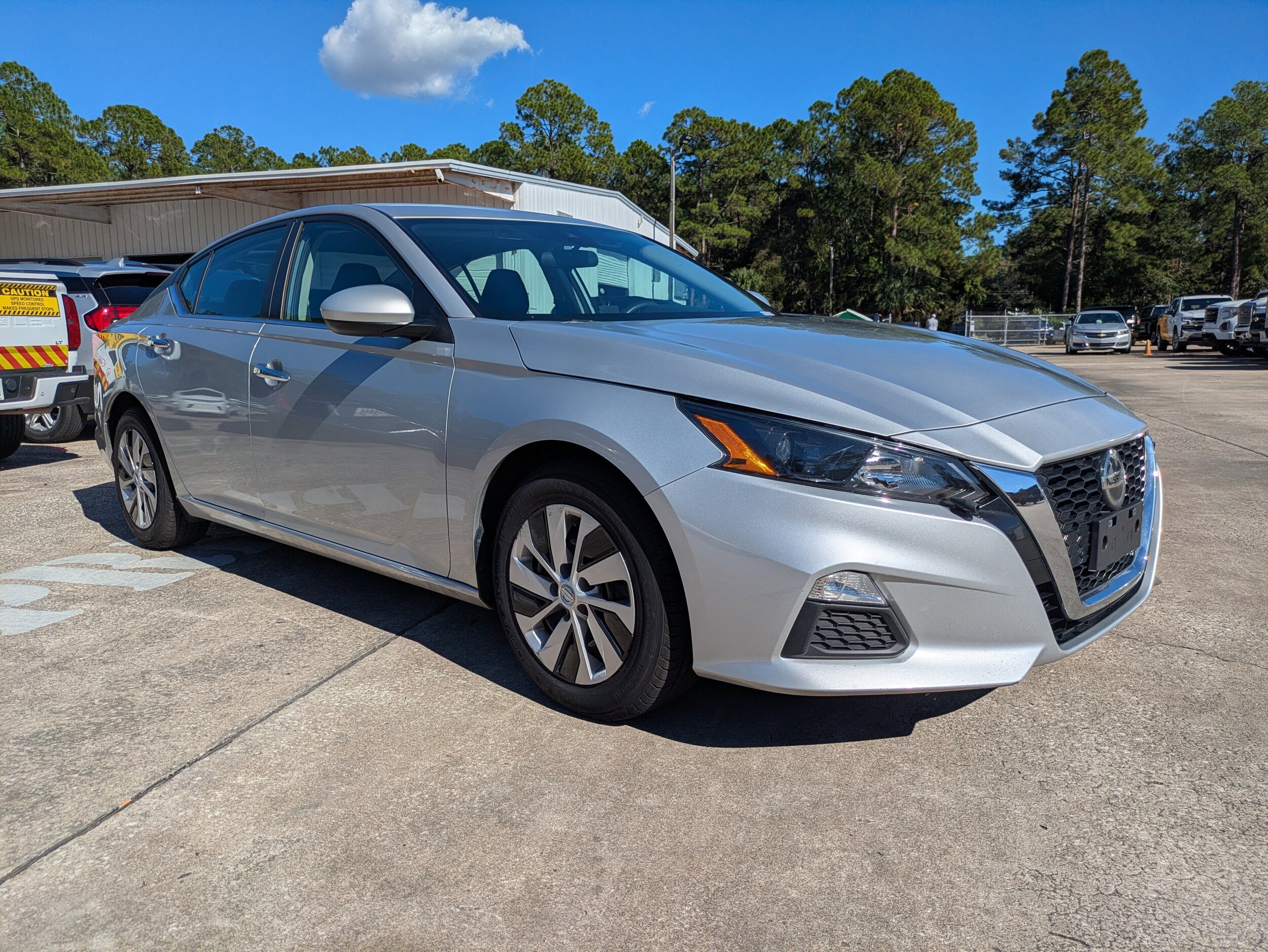 2022 Nissan Altima 2.5 S photo 2