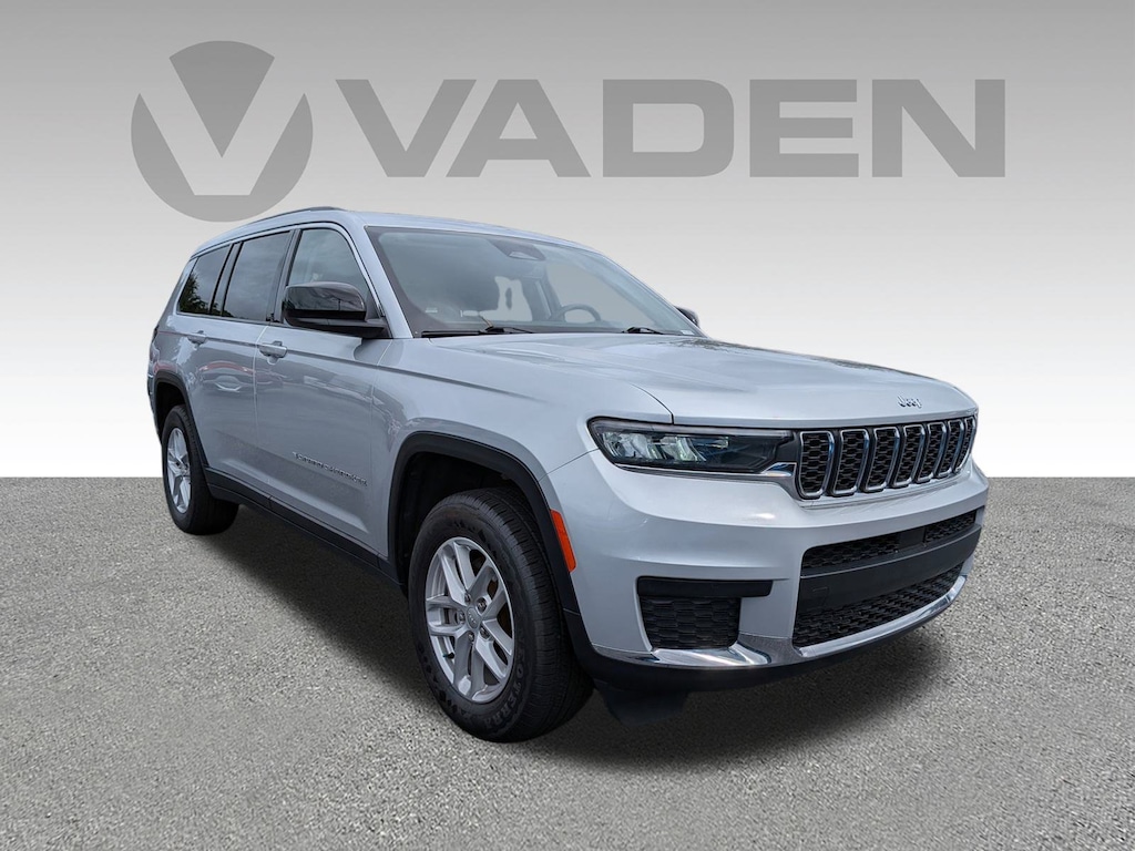 Used 2023 Jeep Grand Cherokee L L Laredo SUV