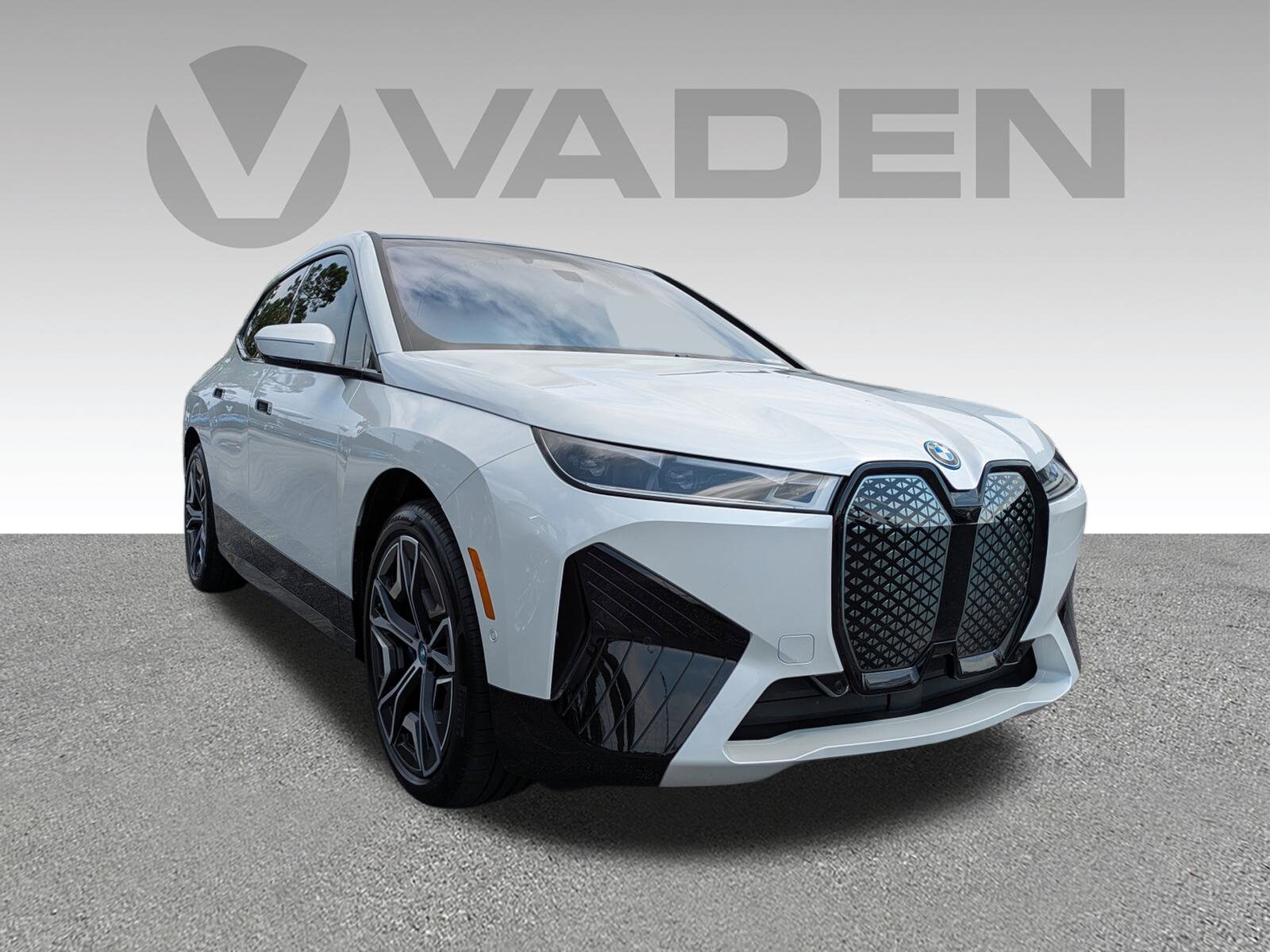 2025 Bmw iX photo 2