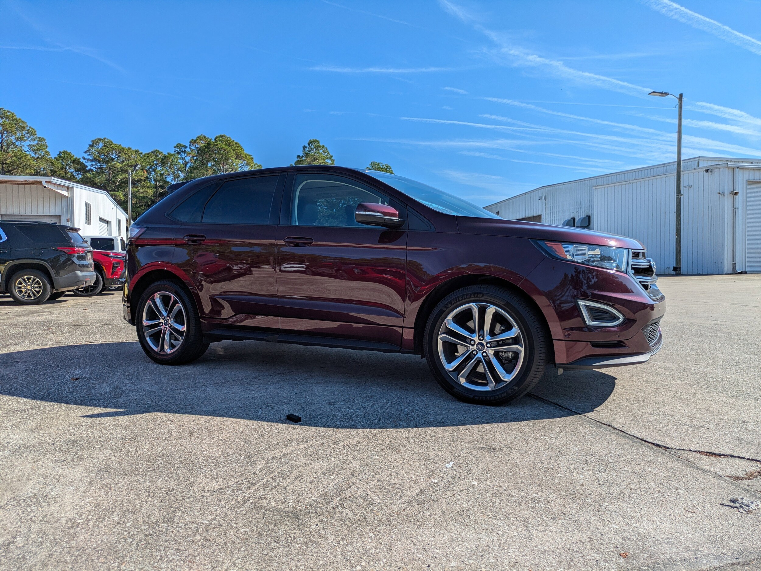 2017 Ford Edge Sport photo 2