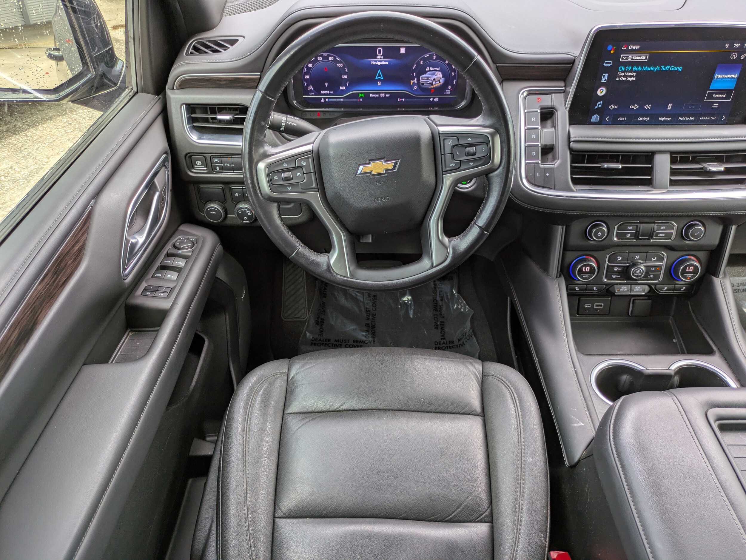 2022 Chevrolet Tahoe LT photo 2