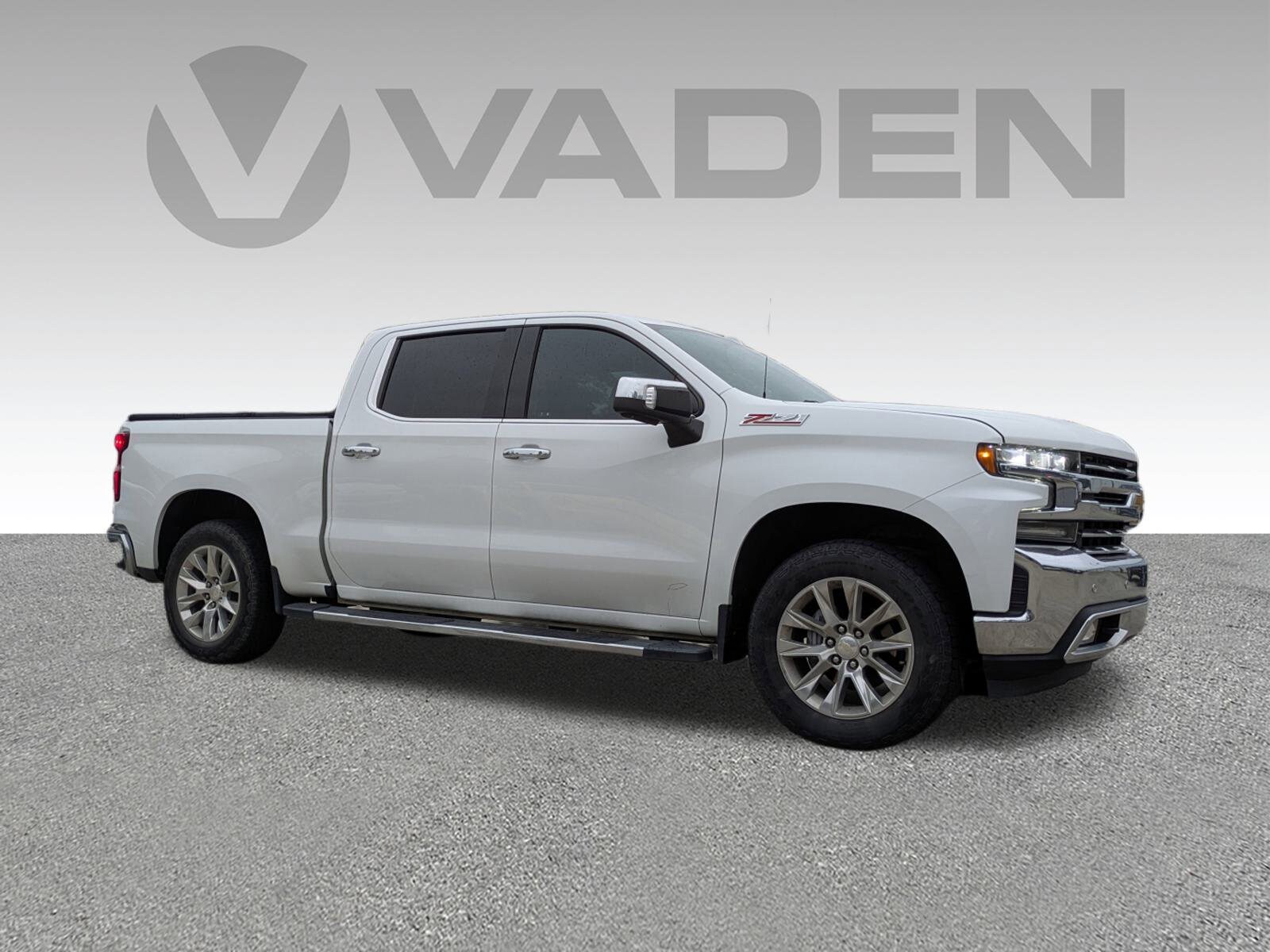 2020 Chevrolet Silverado 1500 LTZ photo 2