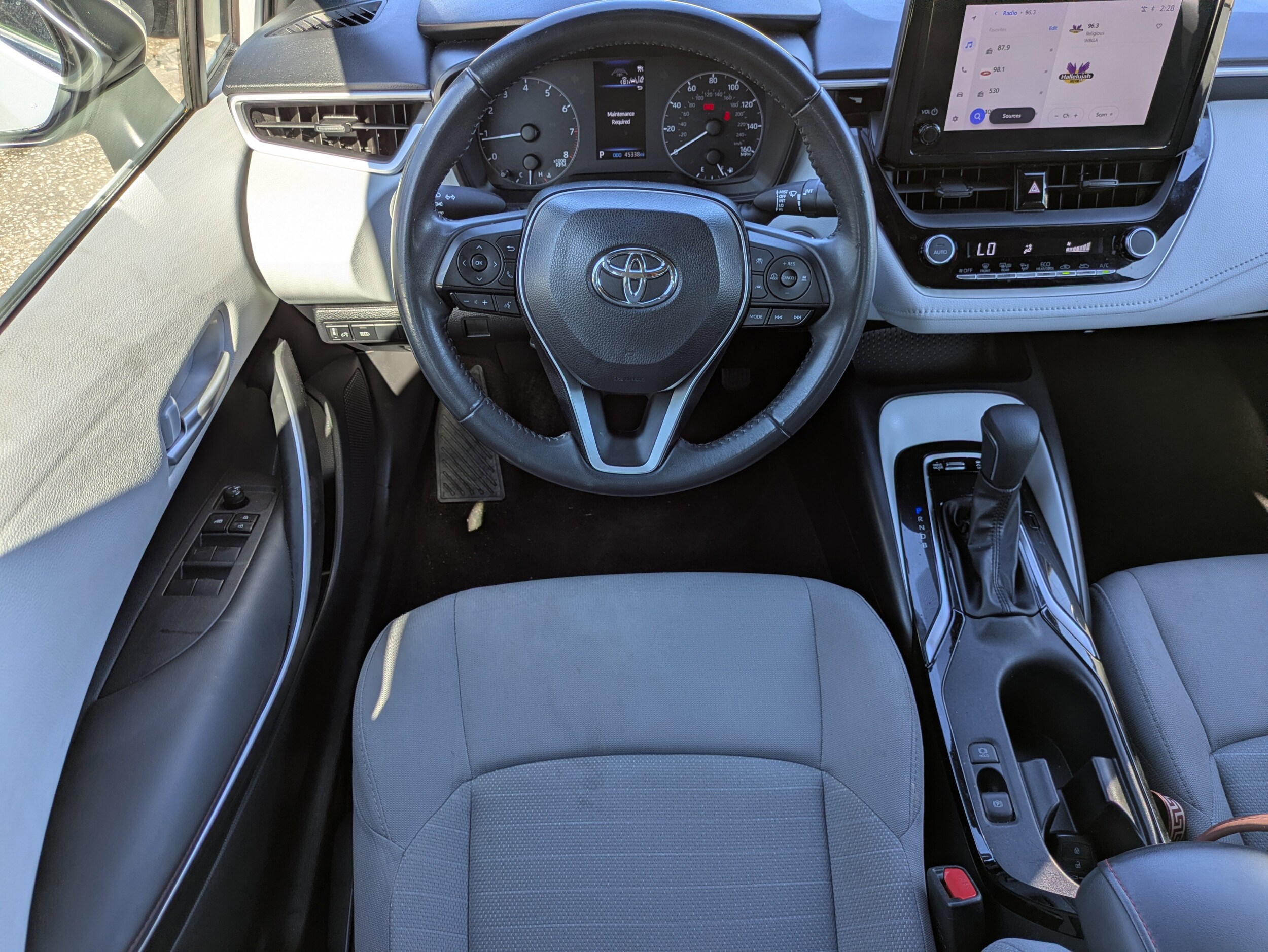 2023 Toyota Corolla SE photo 4