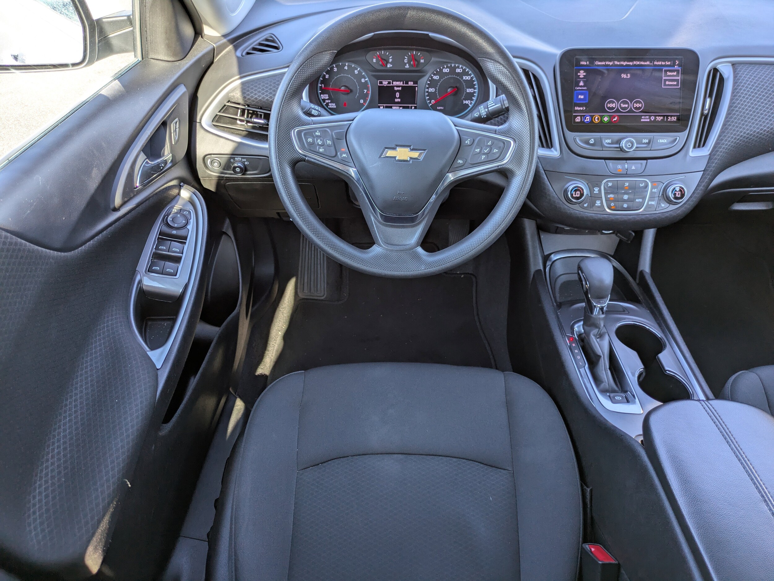 2023 Chevrolet Malibu 1LT photo 4