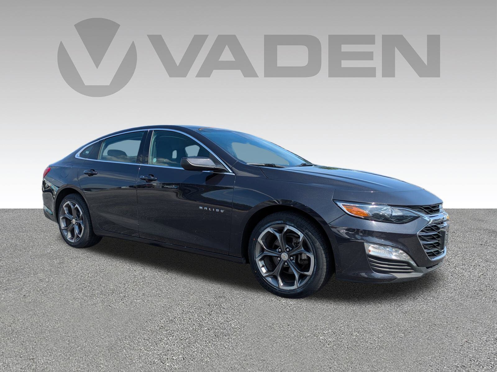 2023 Chevrolet Malibu 1LT photo 2